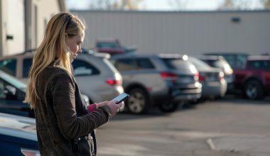 Cât costă parcarea privată pentru o săptămână?